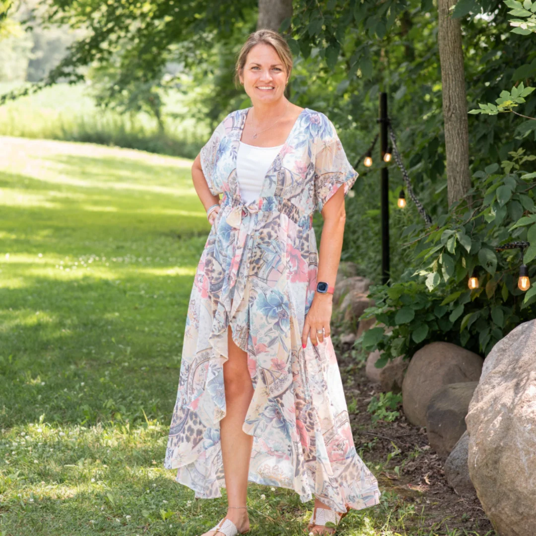 Picture of Kellie outside